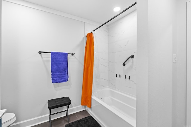 4812 Randolph Rd, North Little Rock, AR 72116 - full bath with toilet, shower / tub combo with curtain, baseboards, and tile patterned floors