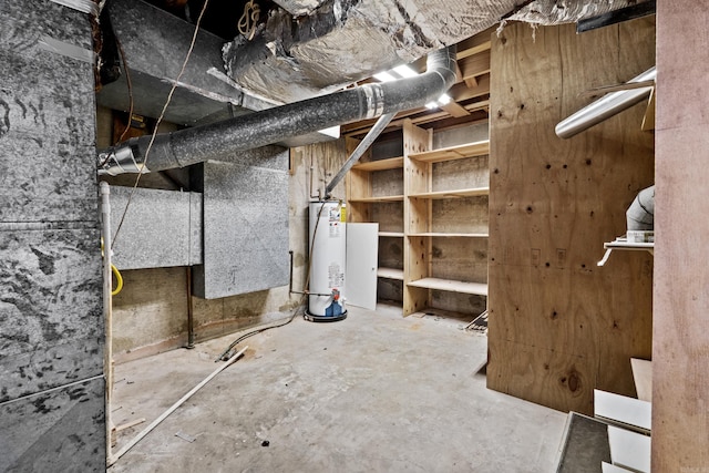 7011 W Markham St, Little Rock, AR 72205 - unfinished below grade area featuring water heater