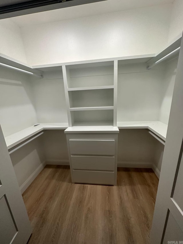 1656 Airport Dr, Mountain View, AR 72560 - spacious closet featuring dark wood-style flooring