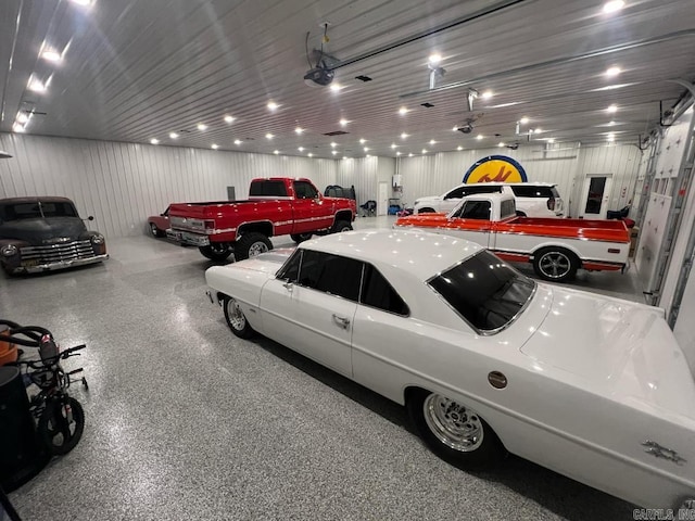 1656 Airport Dr, Mountain View, AR 72560 - garage featuring a garage door opener