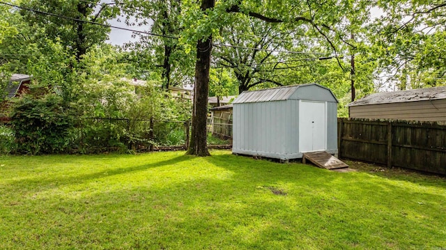 8010 Iowa Dr, Little Rock, AR 72227 - view of yard