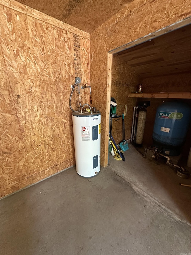540 Polk Rd 78, Mena, AR 71953 - utility room featuring electric water heater