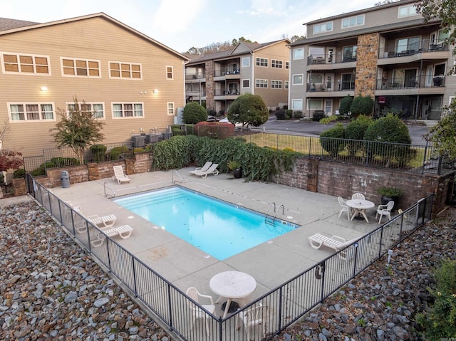 640 Ariridge Rd Unit D6, Hot Springs, AR 71913 - community pool with a patio and central AC unit