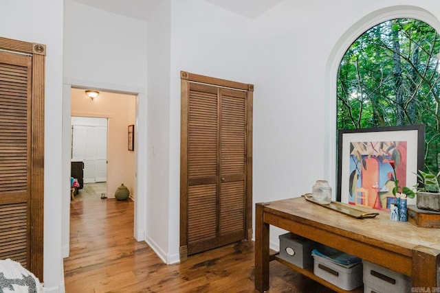 1112 Lawrence Ln, Benton, AR 72019 - hall featuring wood finished floors and baseboards