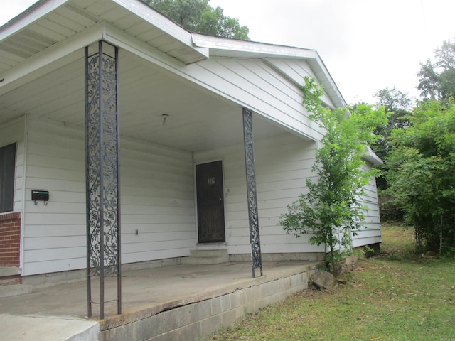 1407 E 38th St, Little Rock, AR 72206 - view of exterior entry