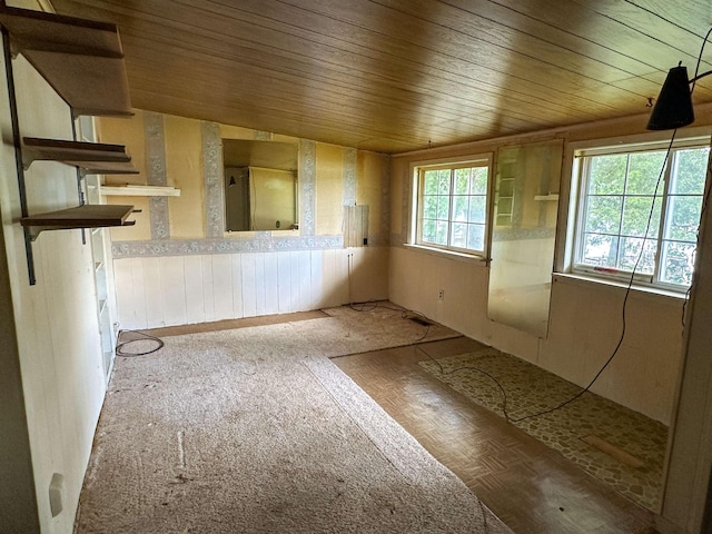 33 W Lakeshore Dr, Cherokee Village, AR 72529 - empty room featuring wood ceiling