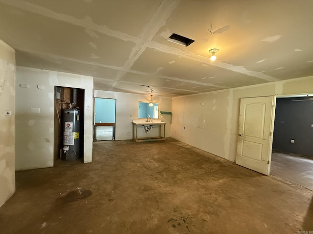 115 Ouachita 551, Camden, AR 71701 - basement with water heater