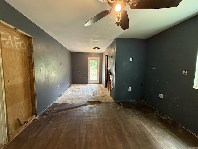 115 Ouachita 551, Camden, AR 71701 - spare room with wood finished floors and a ceiling fan