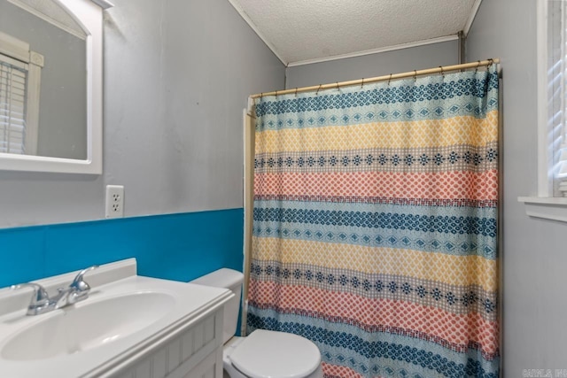 766 Grant 735 Rd, Sheridan, AR 72150 - bathroom featuring toilet, vanity, crown molding, a textured ceiling, and a shower with shower curtain