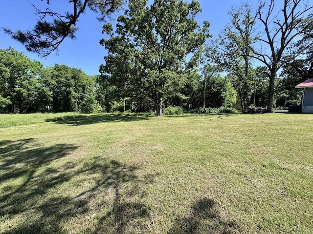 2174 N Main St, Melbourne, AR 72556 - view of green lawn