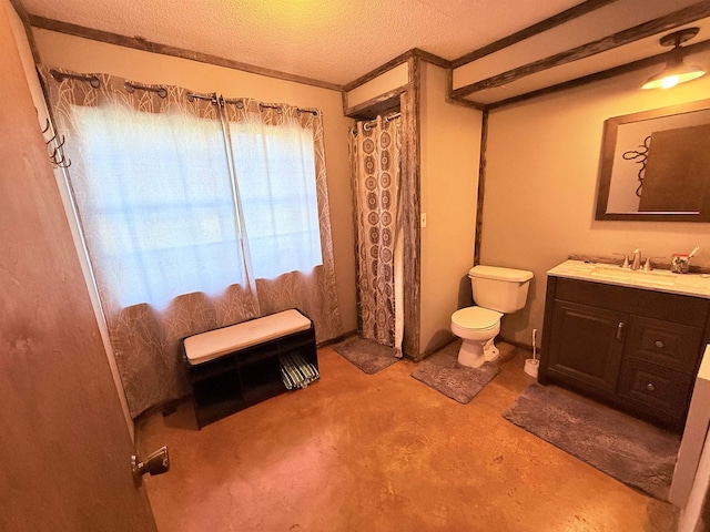 147 Winfree Ln, Melbourne, AR 72556 - bathroom with toilet, vanity, a textured ceiling, concrete flooring, and curtained shower
