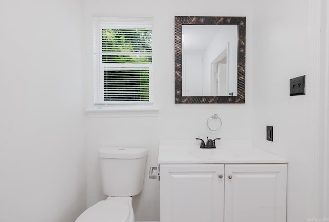 41 Brookridge Dr, Little Rock, AR 72205 - bathroom with toilet and vanity