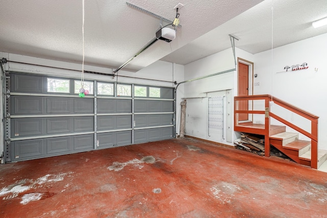 21 Constantina Cir, Hot Springs Village, AR 71909 - garage featuring a garage door opener