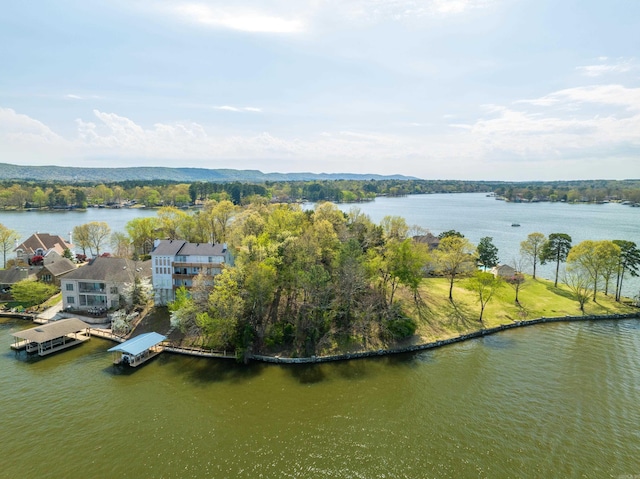 000 Osprey Pt, Hot Springs, AR 71913