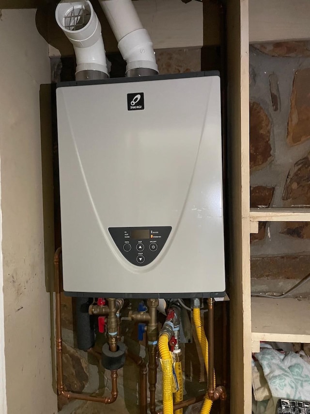 3804 Ridge Rd, North Little Rock, AR 72116 - utilities featuring water heater