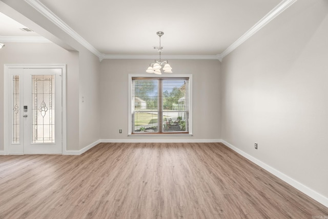 8001 Mars Hill Rd, Bauxite, AR 72011 - empty room featuring a chandelier, light wood-type flooring, crown molding, and baseboards