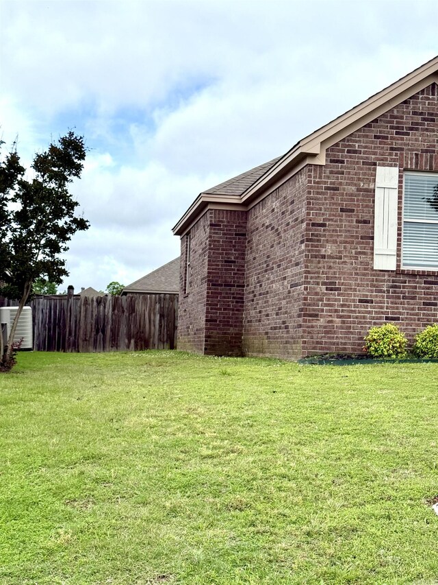 604 Samuel Loyce Dr, Searcy, AR 72143 - view of yard
