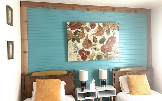 21 Sharp St, Ash Flat, AR 72513 - living area featuring wooden walls