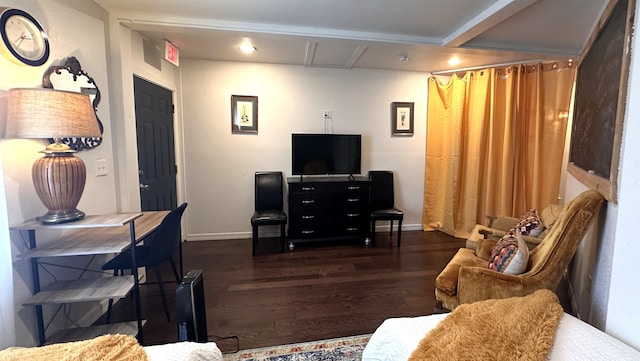 21 Sharp St, Ash Flat, AR 72513 - living area featuring wood finished floors, baseboards, and recessed lighting