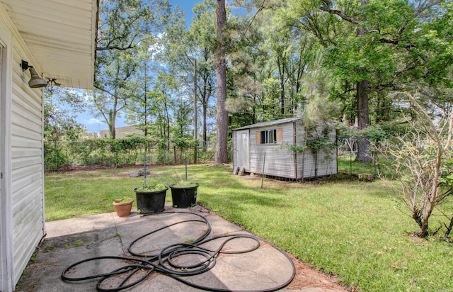 32 Bonnie Park Dr, Pine Bluff, AR 72601 - view of yard featuring a patio area