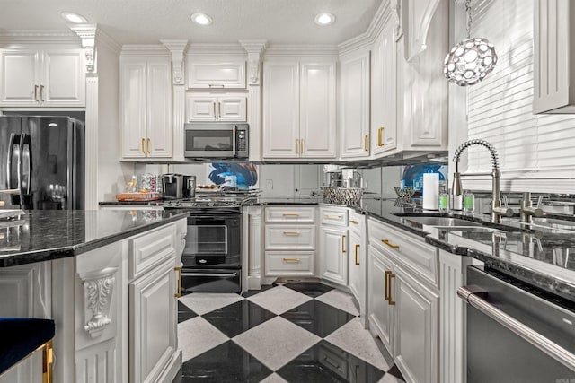 130 Grand Isle Dr Unit 1D, Hot Springs, AR 71913 - kitchen featuring black appliances, a sink, white cabinets, dark stone counters, and recessed lighting