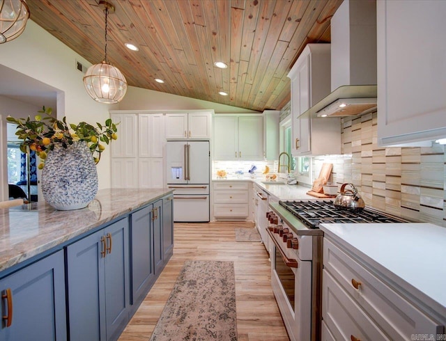366-370 Restful Ridge Rd, Hot Springs, AR 71913 - kitchen with wall chimney range hood, high quality appliances, a sink, wooden ceiling, and vaulted ceiling