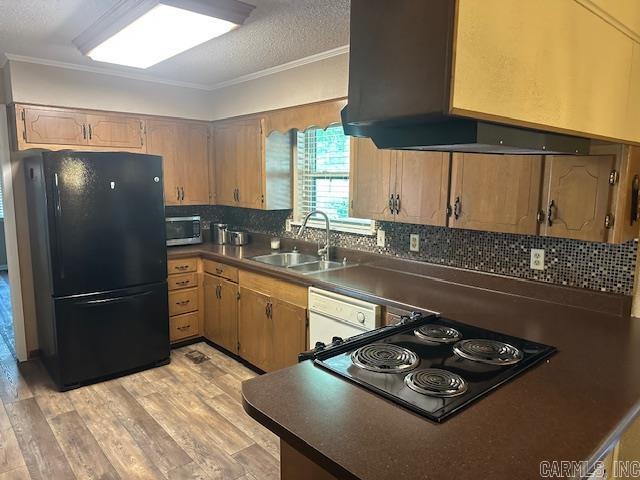 1 Rogers Dr, Morrilton, AR 72110 - kitchen featuring black appliances, a sink, dark countertops, ornamental molding, and tasteful backsplash