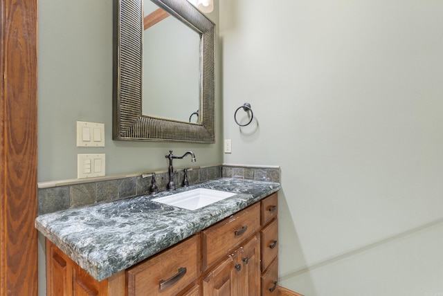 261 Peninsula Dr, Hot Springs, AR 71901 - bathroom with vanity