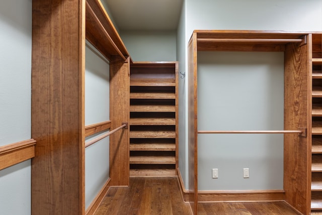 261 Peninsula Dr, Hot Springs, AR 71901 - spacious closet featuring wood finished floors