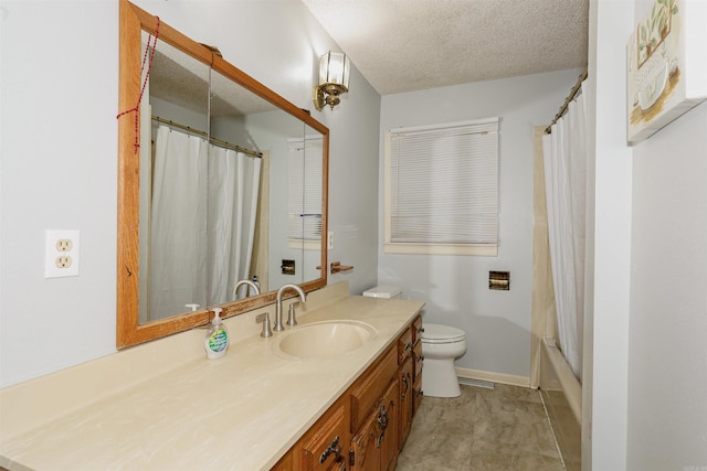 200 Sonnet St, Hot Springs, AR 71913 - full bathroom with vanity, toilet, a textured ceiling, baseboards, and shower / tub combo with curtain
