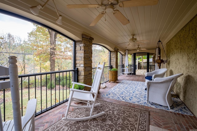 5313 N Grandview St, Little Rock, AR 72207 - sunroom / solarium with ceiling fan