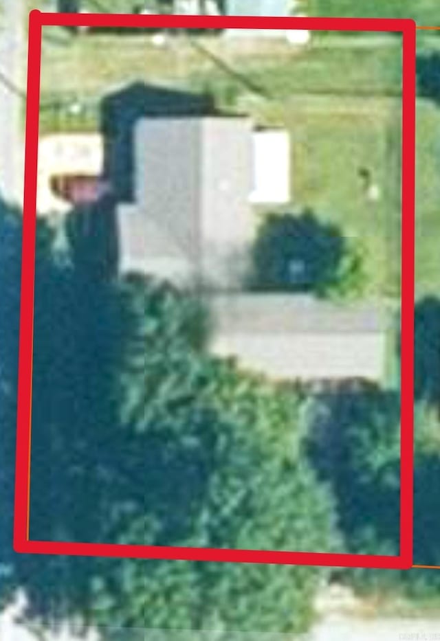 221 N Garfield Ave, Piggott, AR 72454 - map / location featuring property parcel outlined