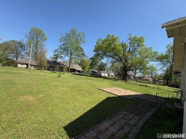 405 3rd Ave, Murfreesboro, AR 71958 - view of grassy yard