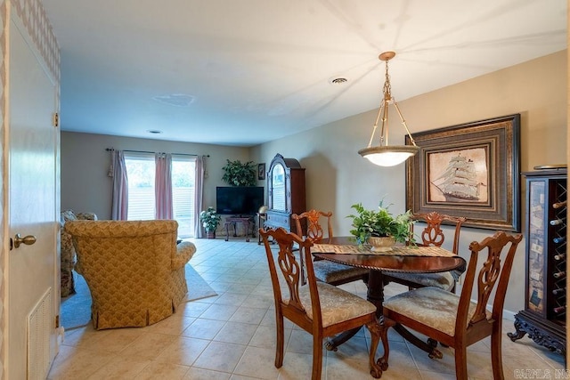 135 Hillview # 38, Fairfield Bay, AR 72088 - view of dining area