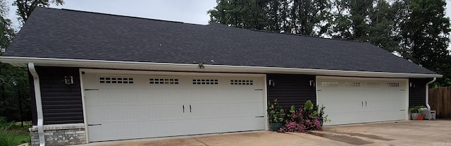 4401 Wagon Trace Cv, White Hall, AR 71602 - view of detached garage