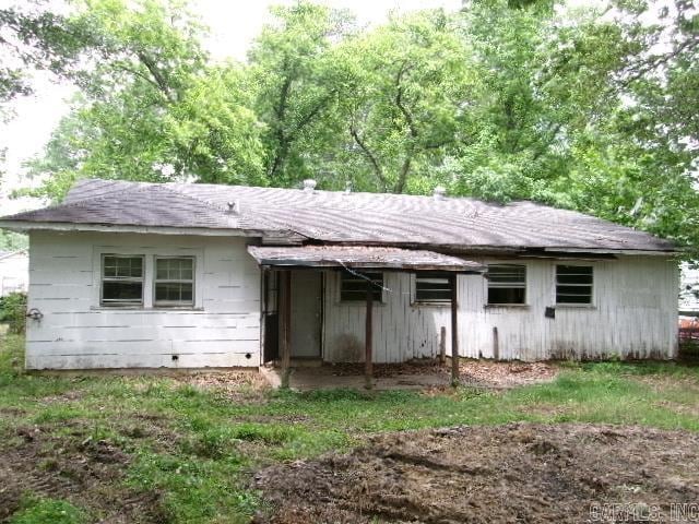 1321 Cherry Ln, Malvern, AR 72104 - view of back of house