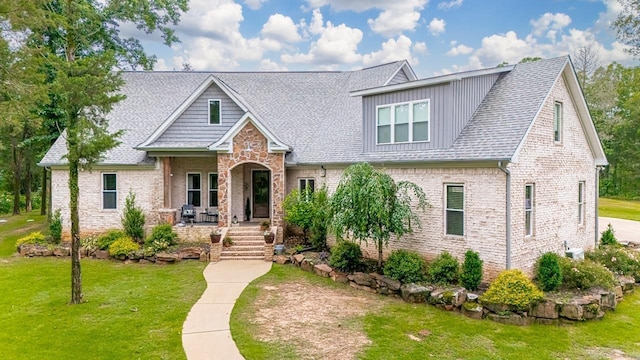 1125 Lisa Ln, Conway, AR 72034 - craftsman-style house featuring a porch, a front yard, brick siding, roof with shingles, and central AC