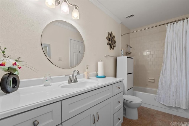 160 Cooper St Unit B11, Hot Springs, AR 71913 - full bathroom featuring toilet, vanity, shower / bath combo with shower curtain, and tile patterned flooring