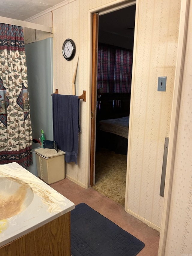720 Depot St, Lonoke, AR 72086 - full bathroom featuring vanity and ensuite bathroom