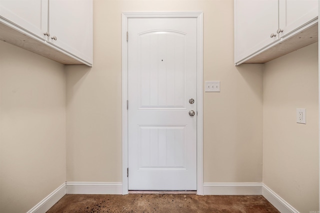2820 Zion St, Little Rock, AR 72204 - laundry area featuring baseboards