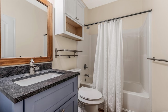 2820 Zion St, Little Rock, AR 72204 - full bathroom featuring shower / bath combo, toilet, and vanity