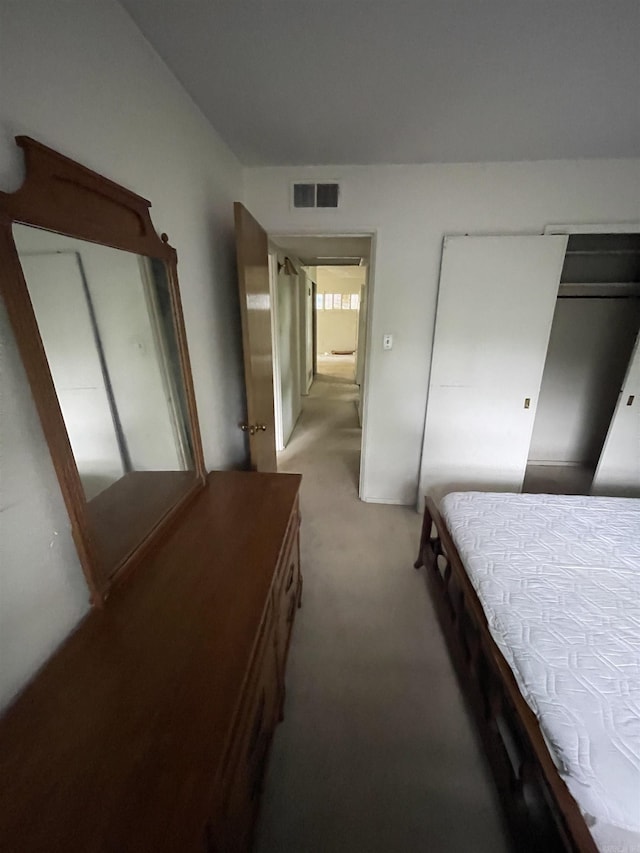 16 Southmont Dr, Little Rock, AR 72209 - bedroom featuring carpet flooring and a closet