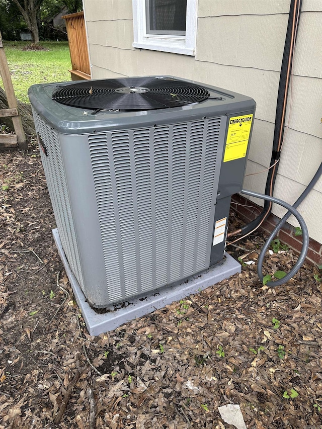 611 N Main St, Malvern, AR 72104 - exterior view of central air condition unit