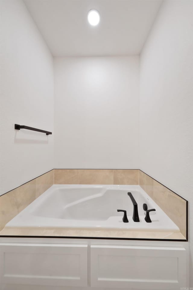 284 Shiloh, Beebe, AR 72102 - bathroom with a garden tub and recessed lighting