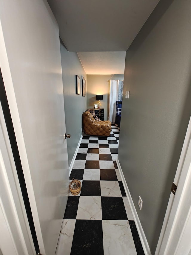 12 Wickford Ln, Little Rock, AR 72212 - corridor with baseboards