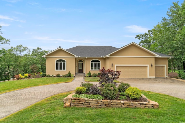 21 Diamante Blvd, Hot Springs Village, AR 71909 - ranch-style home with decorative driveway, an attached garage, a front yard, and stucco siding
