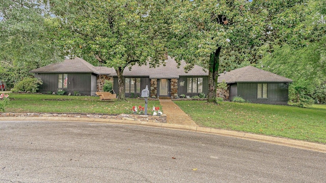 306 Cloverdale, Jonesboro, AR 72401 - view of front of property with a front yard