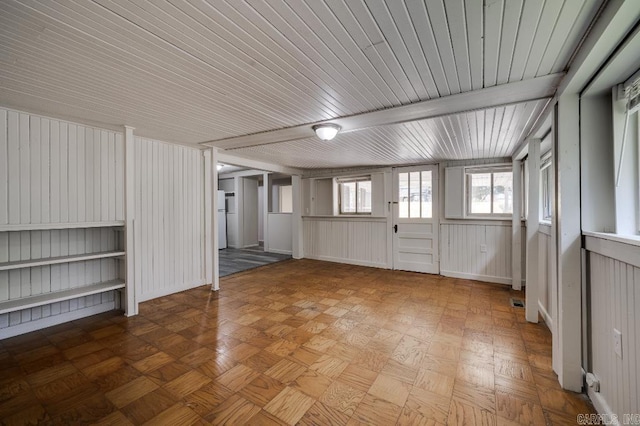208 King Rd, Benton, AR 72019 - foyer entrance featuring wood ceiling