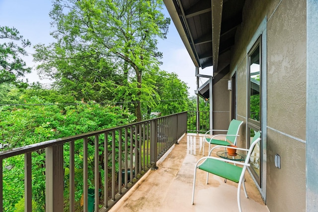 489 Ridgeway Dr, Little Rock, AR 72205 - view of balcony