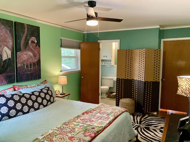 4613 Crestline Dr, North Little Rock, AR 72116 - bedroom with crown molding, ensuite bathroom, and a ceiling fan